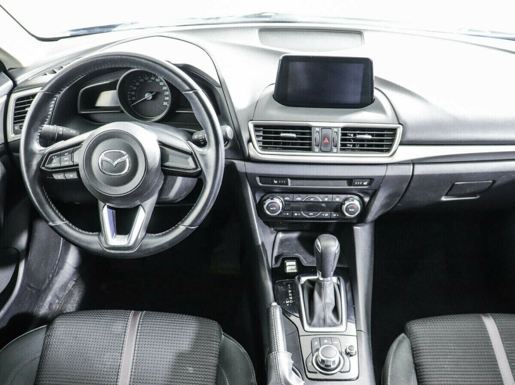 Mazda 3 1.5 АКПП, 2016 фото 7